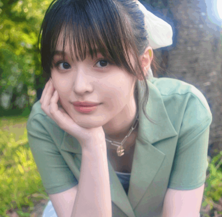 豊嶋花ちゃんに夢中！ キュートな18歳、花ちゃんの魅力を徹底解剖！