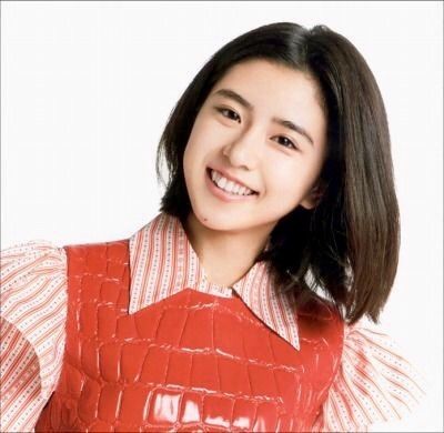 黒島結菜ちゃん、かわいすぎて目が離せない！ プロフィールから熱愛、水着姿まで徹底解剖！