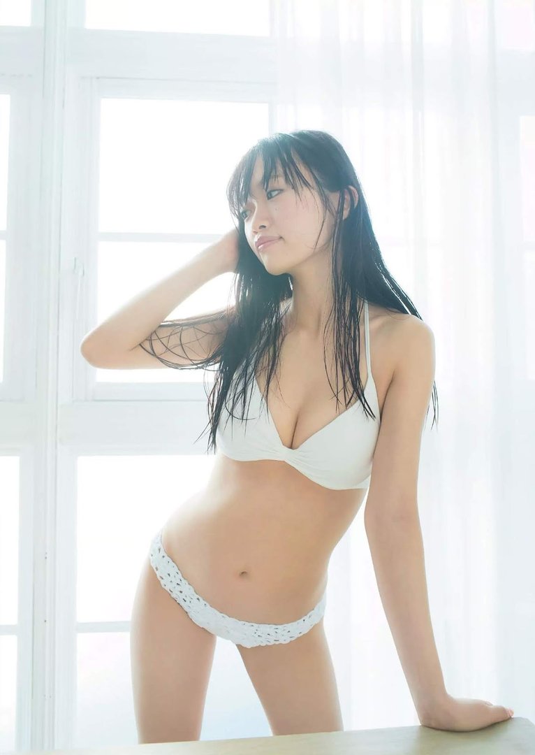 中井りか 水着