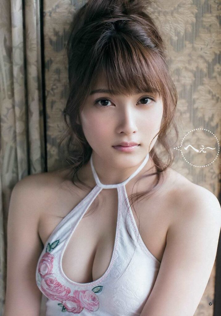 入山杏奈 水着