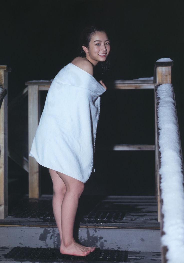 北野日奈子の魅力爆発！ プロフィールから水着姿まで、全部見せちゃいます！