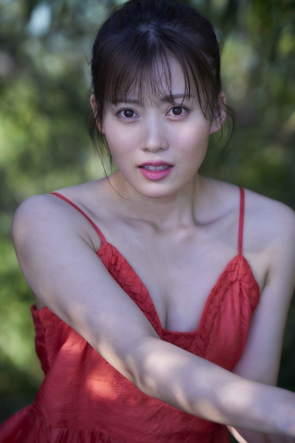 岡部麟 水着