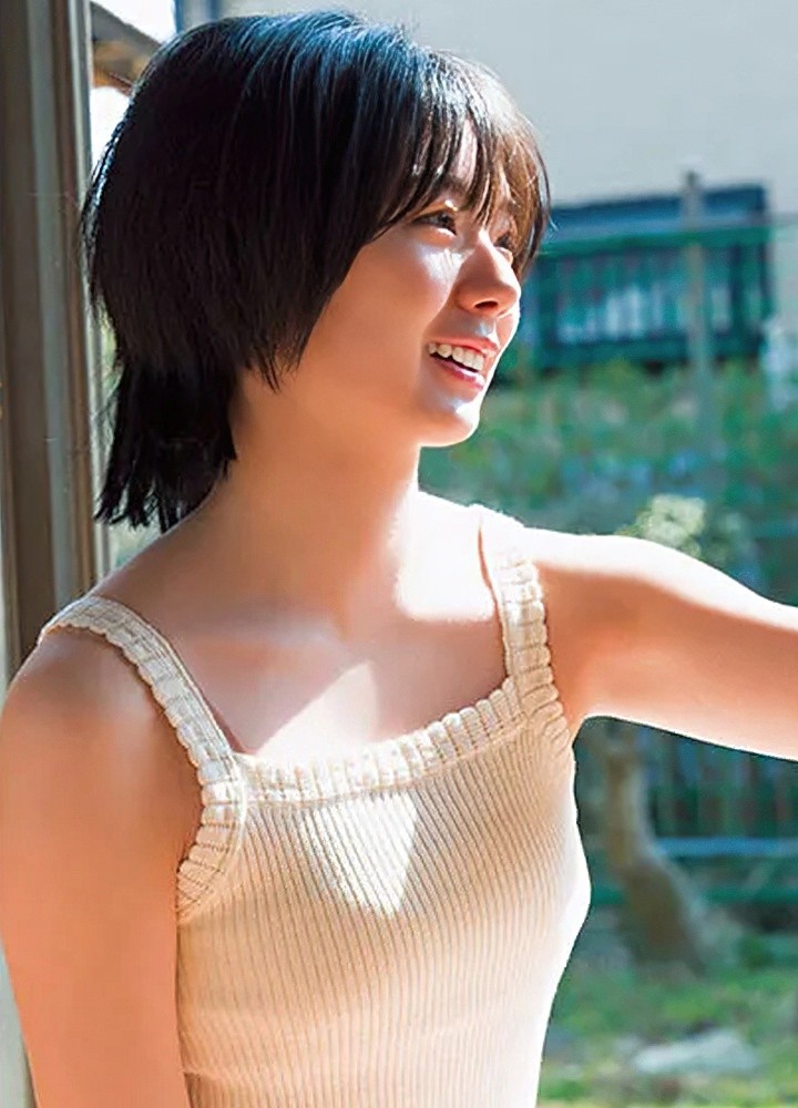 グラビアの藤吉夏鈴ちゃん