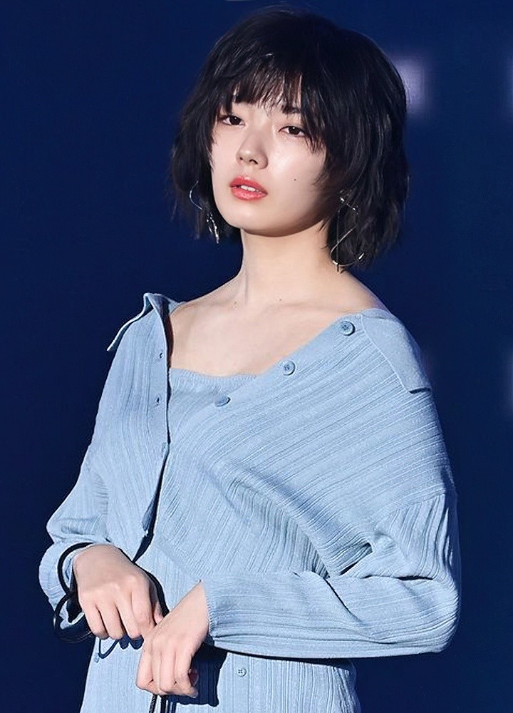 グラビアの藤吉夏鈴ちゃん