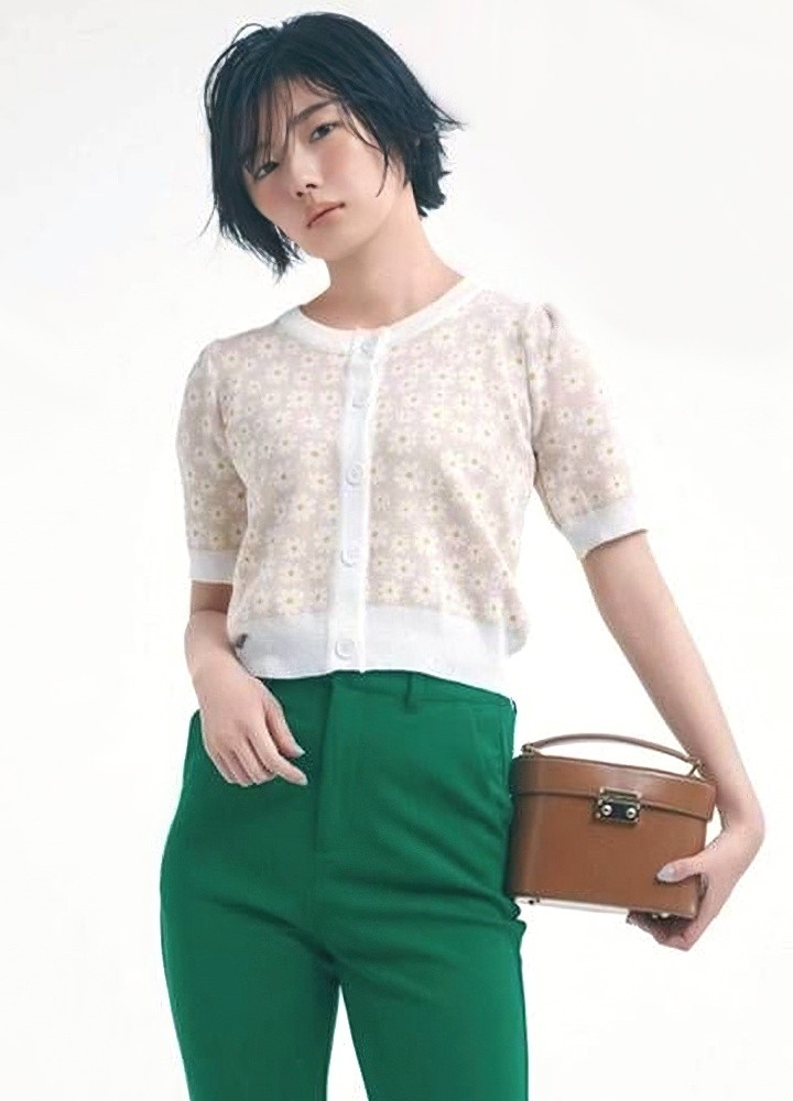 グラビアの藤吉夏鈴ちゃん