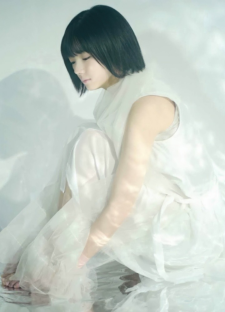 グラビアの藤吉夏鈴ちゃん