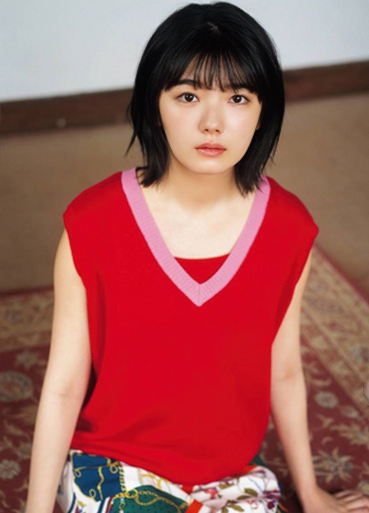 グラビアの藤吉夏鈴ちゃん