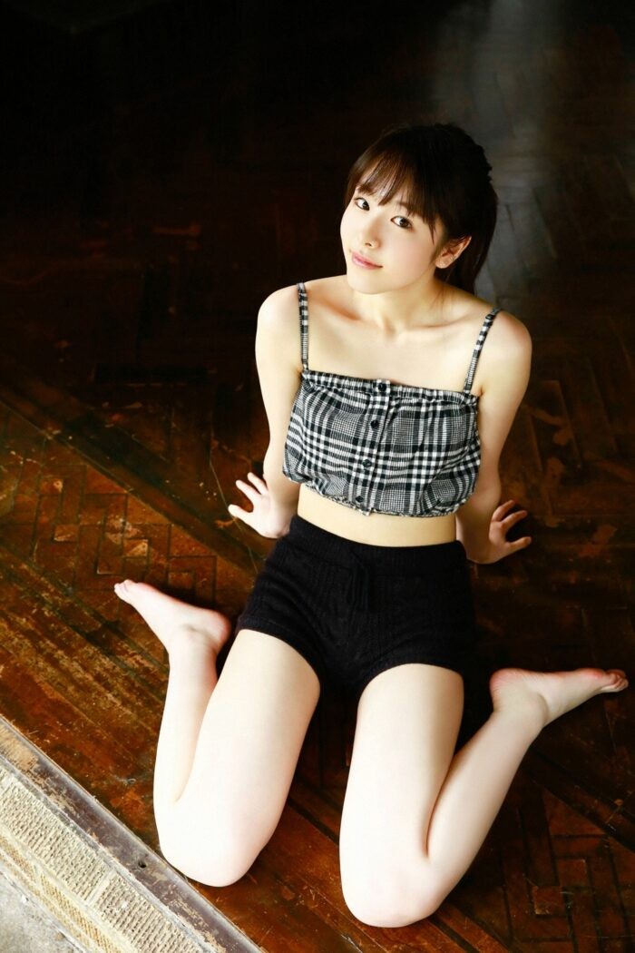 唐田えりか