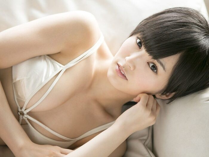 山本彩