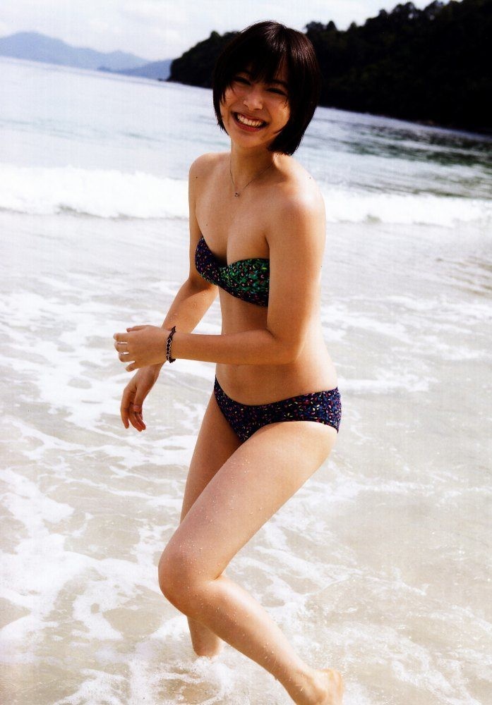 広瀬アリスってどんな人？ 熱愛から水着姿まで、徹底解剖！