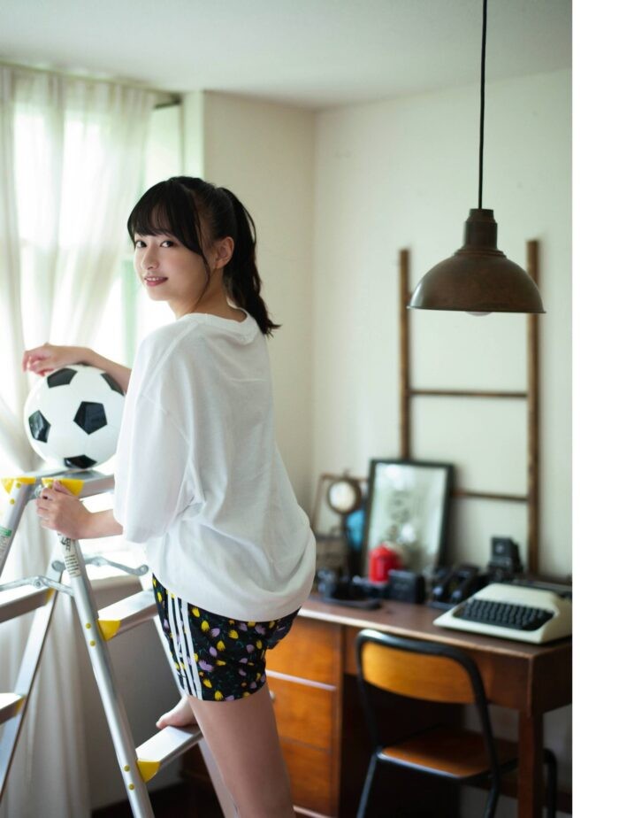 影山優佳