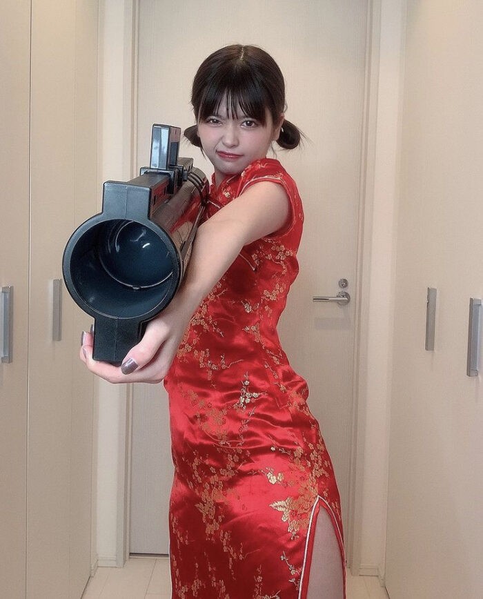 景井ひな