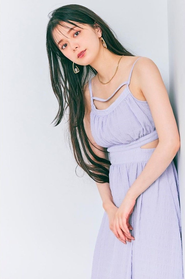 紺野彩夏ってどんな人？ 可愛すぎる水着姿から熱愛情報まで徹底解剖！