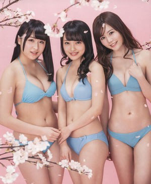込山榛香