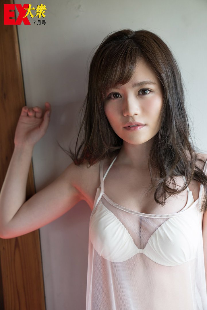 込山榛香