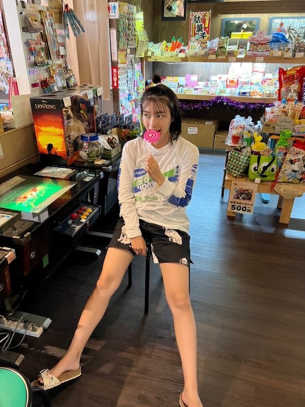 鳴海唯
