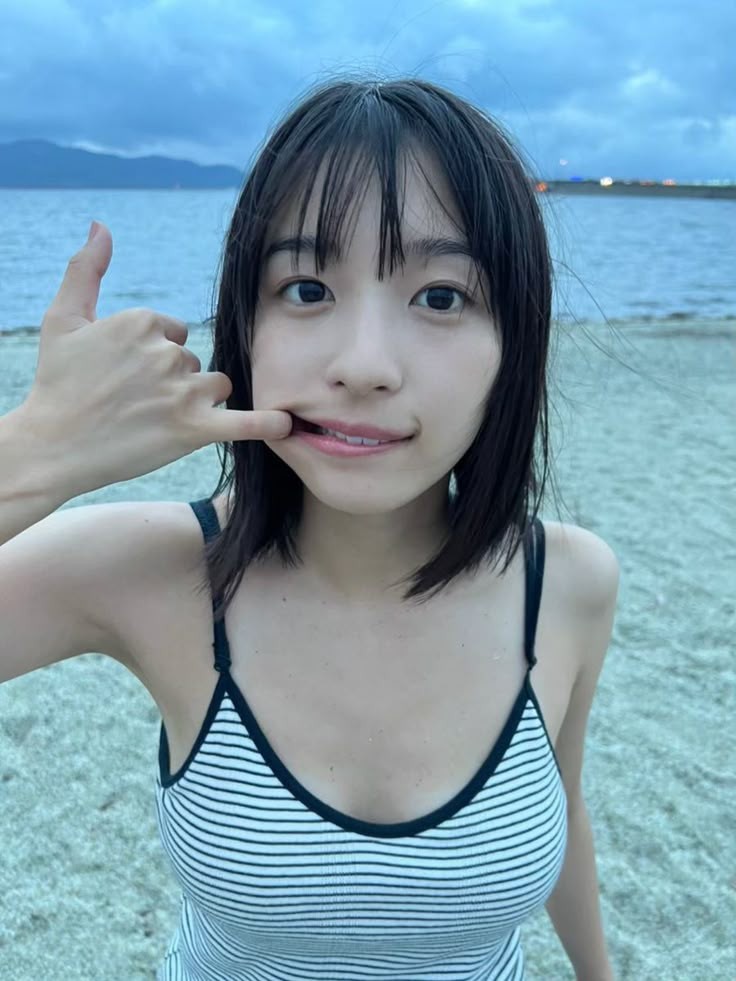 鳴海唯