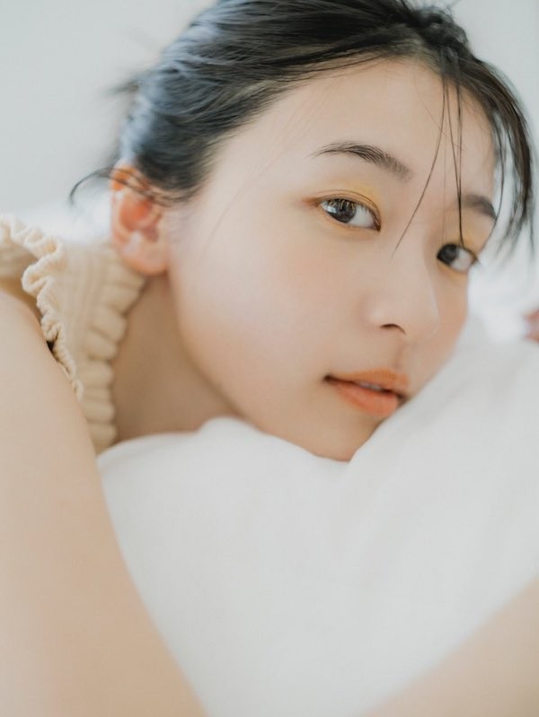 鳴海唯