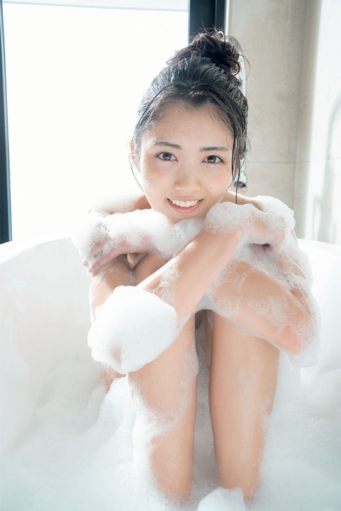水谷果穂