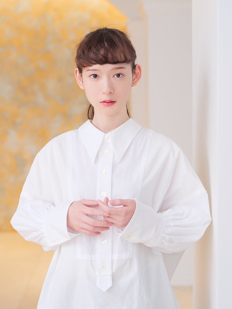 穂志もえか