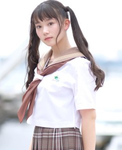 米倉れいあ